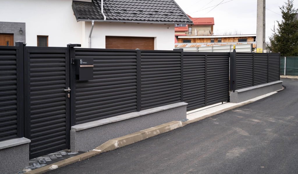 Gardul metalic JALUZEA