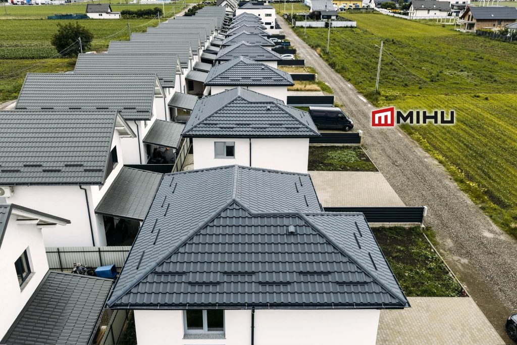 Acoperişuri metalice GERMANIA SIMETRIC pentru ansamblu rezidenţial Suceava