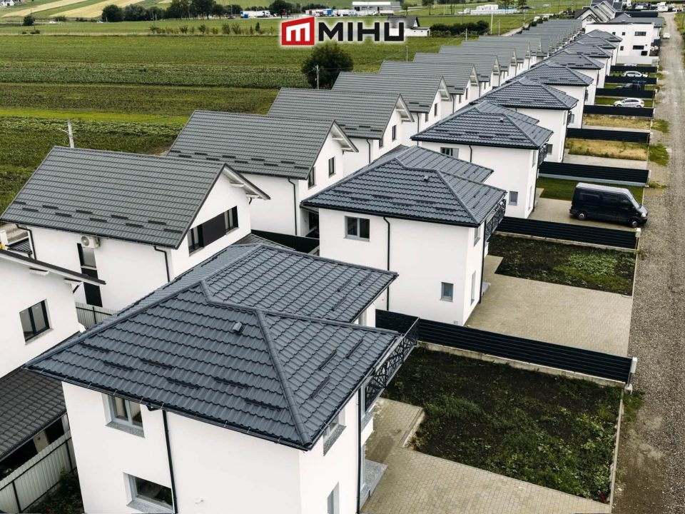 Acoperişuri metalice GERMANIA SIMETRIC pentru ansamblu rezidenţial Suceava